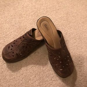Bass leather slip-ons